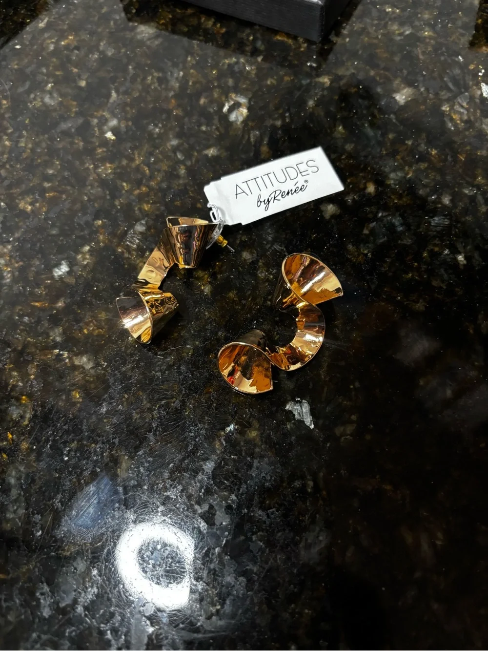 ATTITUDES BY RENEE NWT Shiny Gold-Tone Textured Swirl Earrings